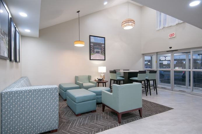 Imagen de los interiores del Hotel Baymont By Wyndham Tuscaloosa. Foto 18