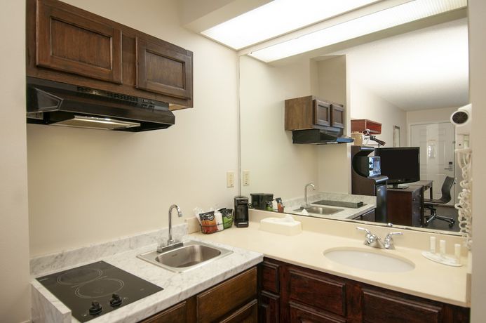 Imagen de la habitación del Hotel Baymont By Wyndham Tuscaloosa. Foto 13