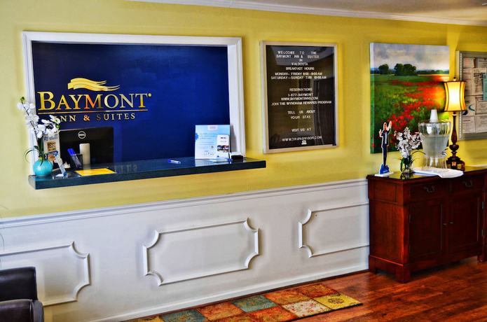 Imagen de los interiores del Hotel Baymont By Wyndham Valdosta At Valdosta Mall. Foto 18