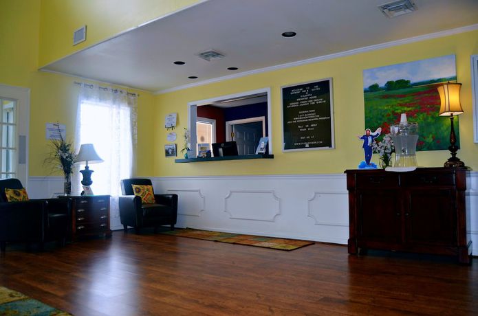 Imagen de los interiores del Hotel Baymont By Wyndham Valdosta At Valdosta Mall. Foto 19