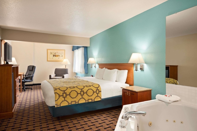 Imagen de la habitación del Hotel Baymont By Wyndham Warrenton, Warrenton. Foto 8