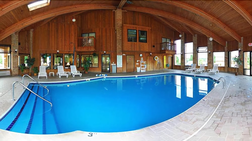 Imagen de la piscina del Hotel Baymont By Wyndham Warrenton, Warrenton. Foto 18