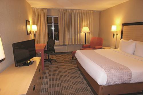 Imagen de la habitación del Hotel Baymont By Wyndham White Plains - Elmsford. Foto 9