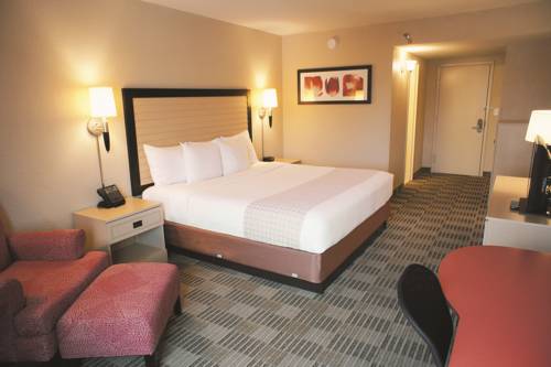 Imagen de la habitación del Hotel Baymont By Wyndham White Plains - Elmsford. Foto 10