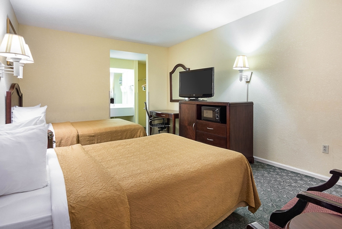 Imagen de la habitación del Hotel Baymont By Wyndham Williamsburg. Foto 9