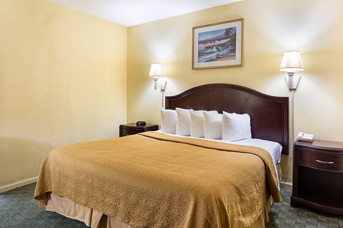 Imagen de la habitación del Hotel Baymont By Wyndham Williamsburg. Foto 12