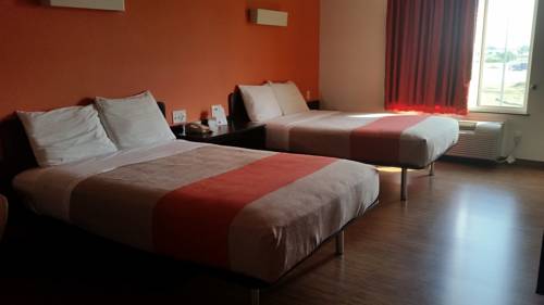 Imagen de la habitación del Hotel Baymont By Wyndham Williston. Foto 3
