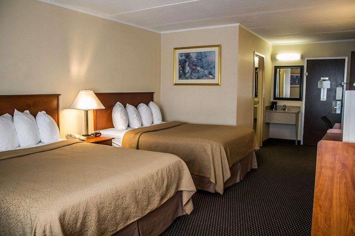 Imagen de la habitación del Hotel Baymont By Wyndham Youngstown. Foto 10