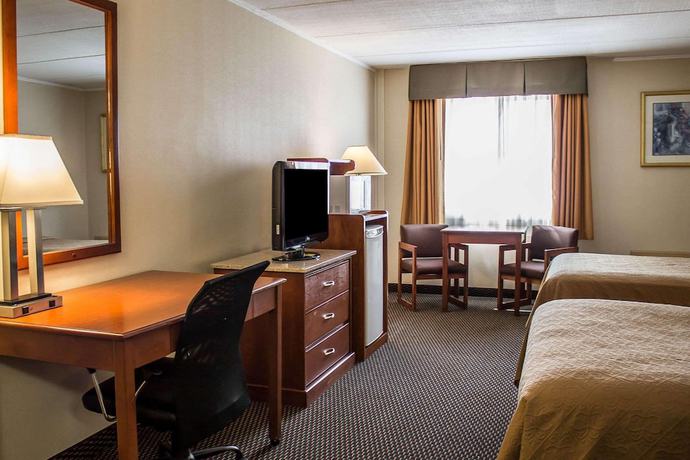 Imagen de la habitación del Hotel Baymont By Wyndham Youngstown. Foto 12