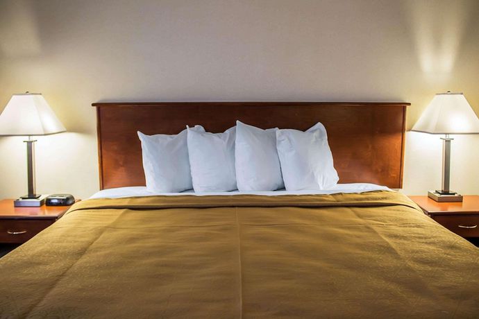 Imagen de la habitación del Hotel Baymont By Wyndham Youngstown. Foto 13