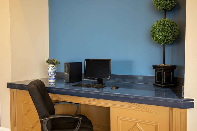 Imagen de los interiores del Hotel Baymont Inn And Suites Douglasville Atlanta. Foto 14