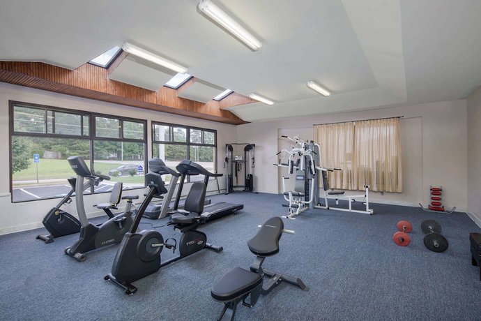 Imagen de los interiores del Hotel Baymont Inn And Suites Douglasville Atlanta. Foto 15
