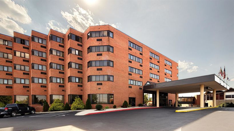 Imagen de la habitación del Hotel Baymont Inn And Suites Hagerstown. Foto 5