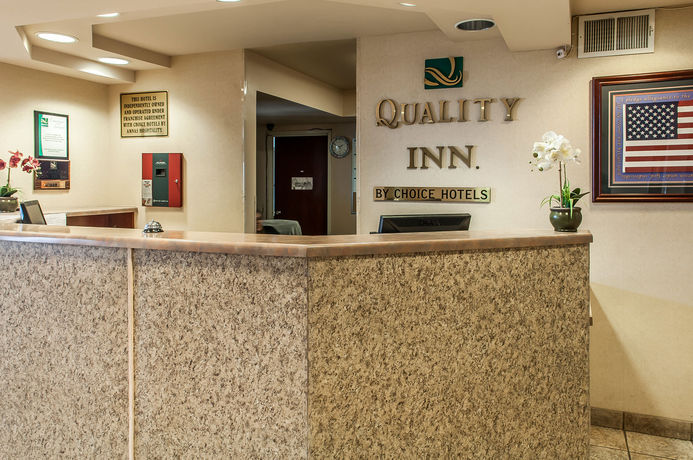 Imagen de los interiores del Hotel Baymont Inn By Wyndham Farmington. Foto 10