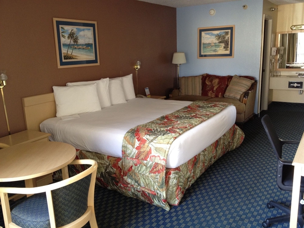 Imagen de la habitación del Hotel Baymont Inn Kissimmee. Foto 7
