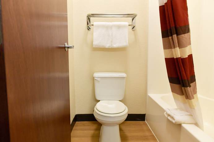 Imagen de la habitación del Hotel Baymont Inn & Suites By Wyndham, Lincoln. Foto 12