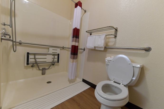 Imagen de la habitación del Hotel Baymont Inn & Suites By Wyndham, Lincoln. Foto 13