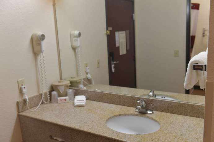 Imagen de la habitación del Hotel Baymont Inn & Suites By Wyndham, Lincoln. Foto 14