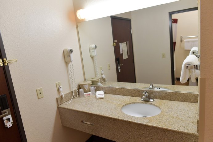 Imagen de la habitación del Hotel Baymont Inn & Suites By Wyndham, Lincoln. Foto 15
