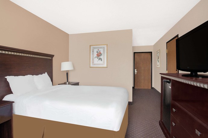 Imagen de la habitación del Hotel Baymont Inn and Suites By Wyndham San Marcos Outlet Malls. Foto 7