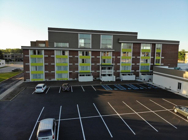 Imagen general del Hotel Baymont Inn and Suites Grand Rapids Near Downtown. Foto 1