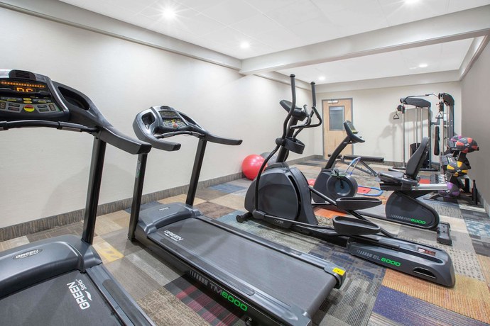 Imagen de los interiores del Hotel Baymont Inn and Suites Grand Rapids Near Downtown. Foto 11