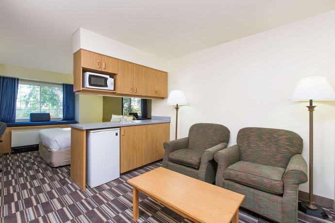 Imagen de la habitación del Hotel Baymont Inn and Suites by Wyndham Anchorage Airport. Foto 5