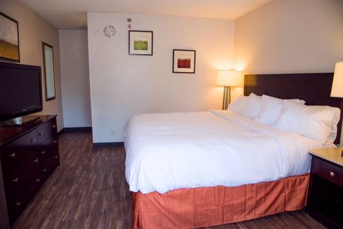 Imagen de la habitación del Hotel Baymont Inn and Suites by Wyndham Columbus / Near OSU. Foto 2
