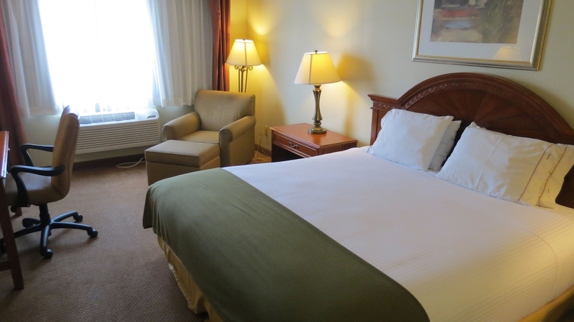 Imagen de la habitación del Hotel Baymont Inn and Suites by Wyndham. Foto 3