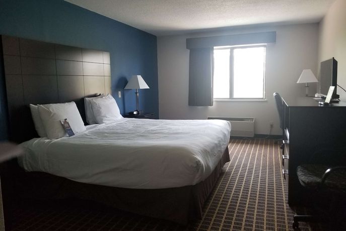 Imagen de la habitación del Hotel Baymont Inn and Suites by Wyndham Richmond. Foto 6