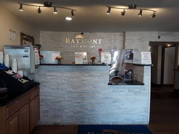 Imagen de los interiores del Hotel Baymont Inn and Suites by Wyndham Richmond. Foto 14