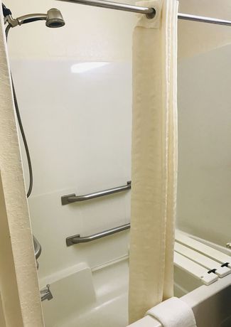 Imagen de la habitación del Hotel Baymont by Wyndham Acworth. Foto 3