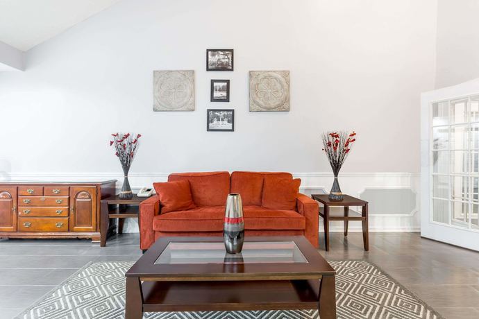 Imagen de los interiores del Hotel Baymont by Wyndham Albany at Albany Mall. Foto 17