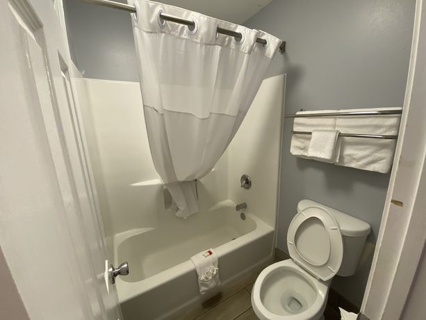 Imagen de la habitación del Hotel Baymont by Wyndham Albany at Albany Mall. Foto 11