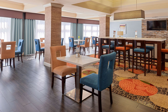 Imagen de los interiores del Hotel Baymont by Wyndham Bessemer. Foto 10
