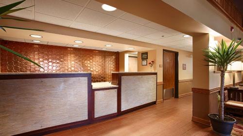 Imagen general del Hotel Baymont by Wyndham Brooklyn Center, Brooklyn Center. Foto 3