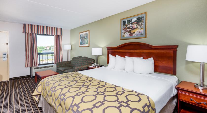 Imagen de la habitación del Hotel Baymont by Wyndham Clarksville Northeast. Foto 6