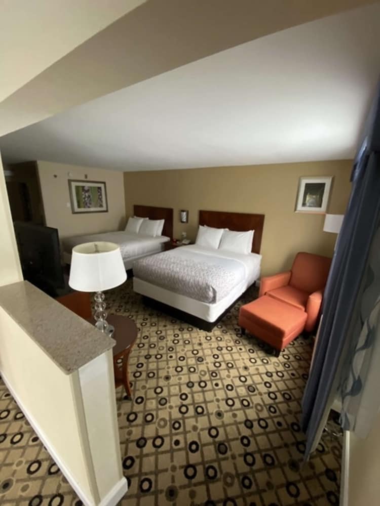 Imagen de la habitación del Hotel Baymont by Wyndham College Park Atlanta Airport South. Foto 10