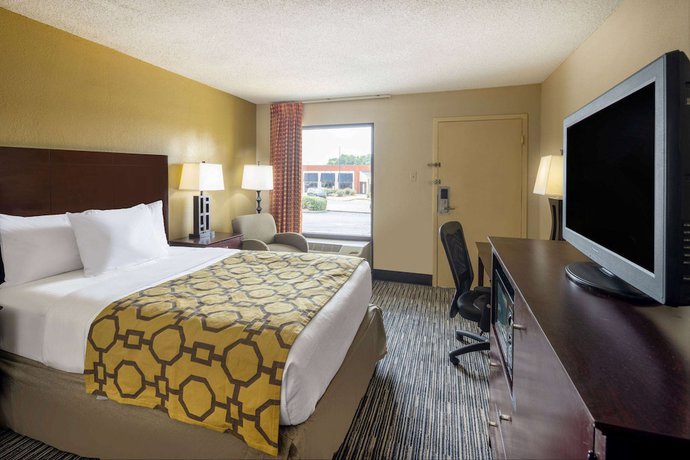 Imagen de la habitación del Hotel Baymont by Wyndham Columbus GA. Foto 5