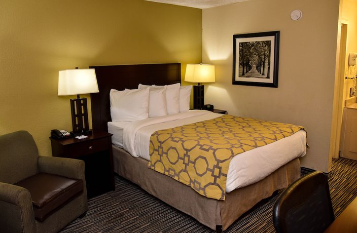 Imagen de la habitación del Hotel Baymont by Wyndham Columbus GA. Foto 8