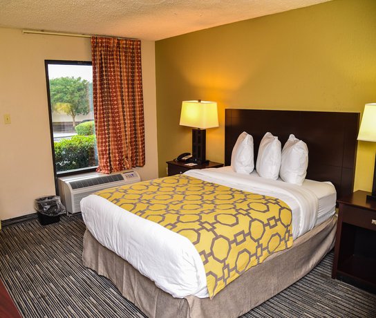 Imagen de la habitación del Hotel Baymont by Wyndham Columbus GA. Foto 11