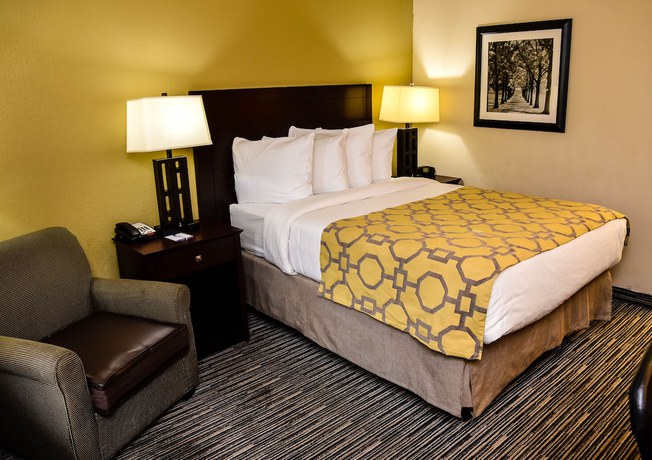 Imagen de la habitación del Hotel Baymont by Wyndham Columbus GA. Foto 12
