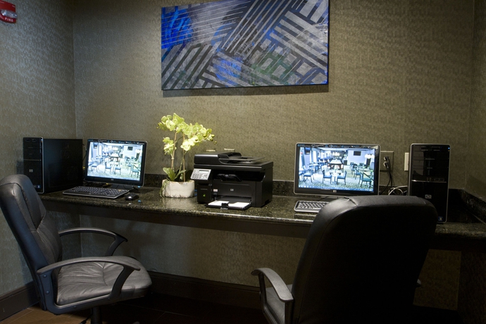 Imagen de los interiores del Hotel Baymont by Wyndham Dallas/ Love Field. Foto 10