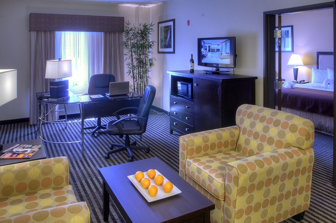 Imagen de la habitación del Hotel Baymont by Wyndham Dallas/ Love Field. Foto 8