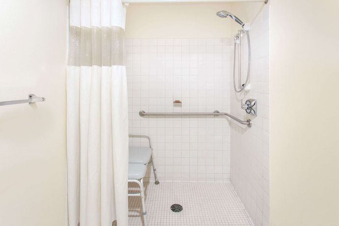 Imagen de la habitación del Hotel Baymont by Wyndham Davenport. Foto 4