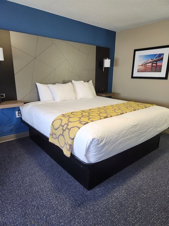 Imagen de la habitación del Hotel Baymont by Wyndham Davenport. Foto 13