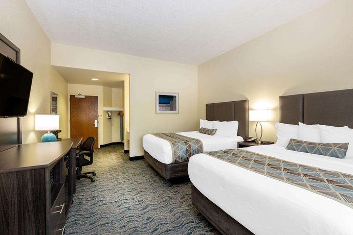 Imagen general del Hotel Baymont by Wyndham Des Moines Airport. Foto 1