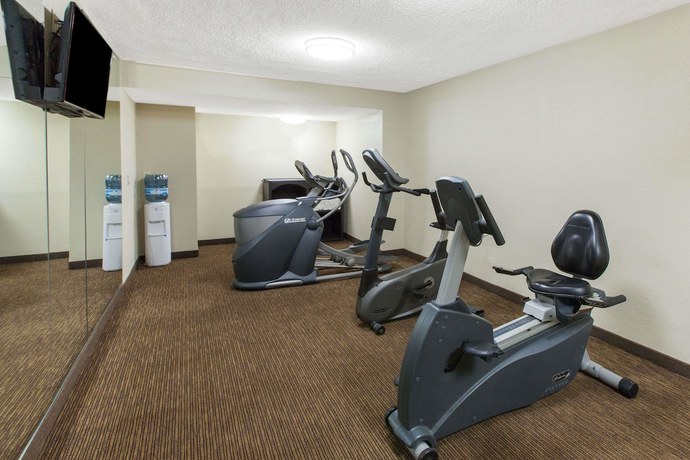 Imagen de los interiores del Hotel Baymont by Wyndham Downtown Detroit. Foto 20