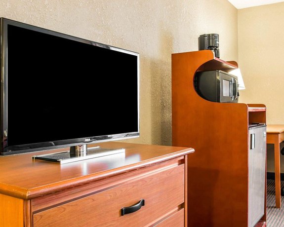 Imagen de la habitación del Hotel Baymont by Wyndham Flint Airport North. Foto 6