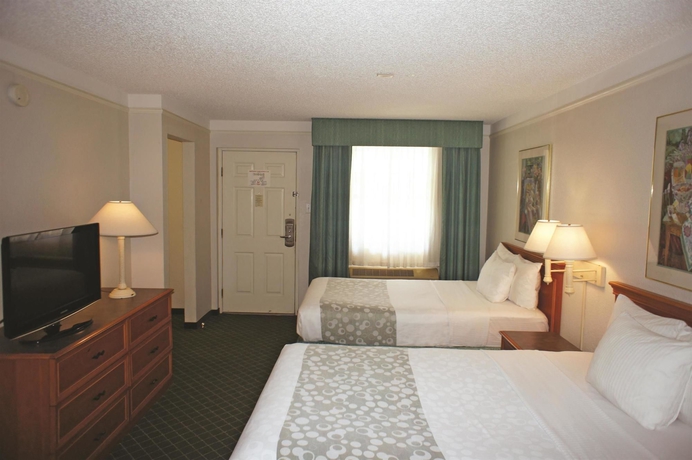Imagen de la habitación del Hotel Baymont by Wyndham Fort Myers Central. Foto 7